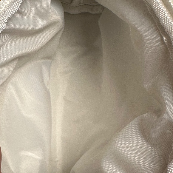 Guinot cosmetic bag - Picture 4 of 5